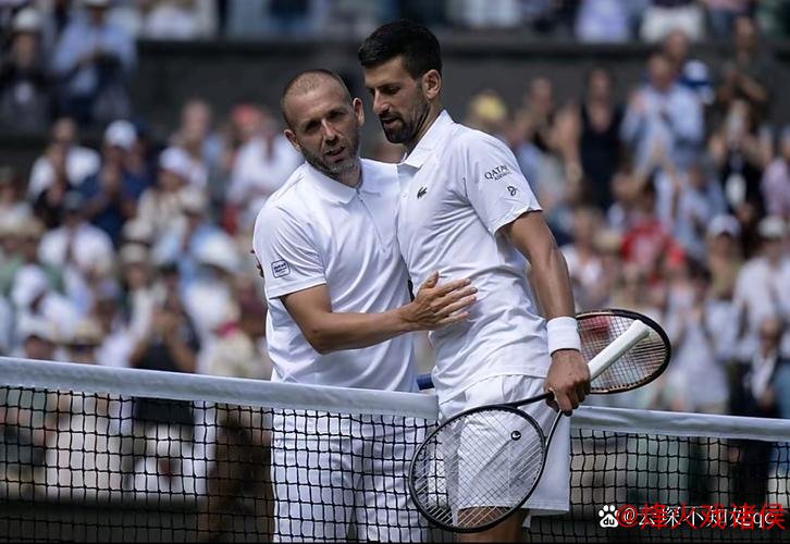 新教皇热爱网球 相较公牛小熊更偏爱白袜