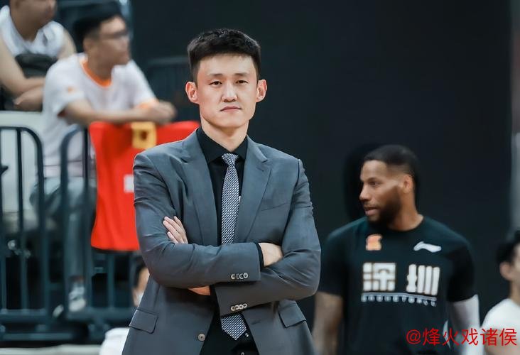 新星主帅!周鹏担任深圳男篮主教练兼球员 新星主帅!周鹏担任深圳男篮主教练兼球员