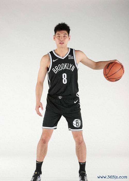 麦凯恩砍下30分76人击败篮网，崔永熙发展联盟贡献3分