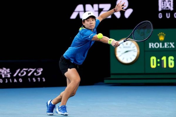 C7娱乐下载 挺进澳网次轮将战萨巴伦卡，白卓璇的勇气，靠自己打出来